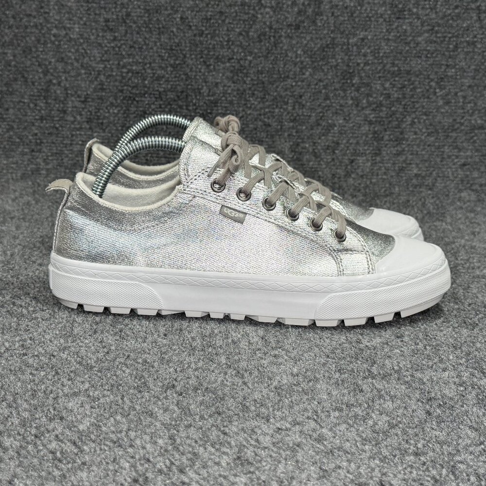 UGG Aries Sneakers Women's 8.5 Metallic Silver Low Lace Retro Athletic Shoes